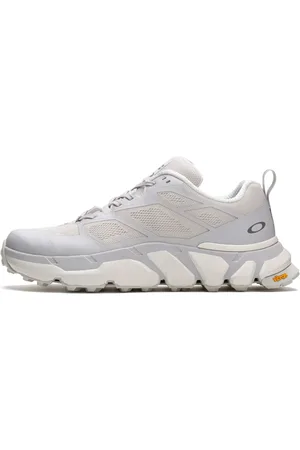 Oakley Buty, Mężczyzna, Szary, 43 EU, Lekkie Oddychające Triple Białe Sneakersy