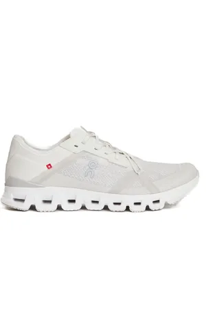 On Running Sport, Mężczyzna, Biały, 42 1/2 EU, Białe Wolf Sneakers Cloud X