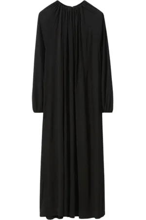 Fabiana Filippi Sukienki, Kobieta, Czarny, S, Elegancka Czarna Sukienka Midi
