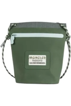Moncler Torebki, Kobieta, Zielony, ONE SIZE, Poliester, Wodoodporna kopertówka autorstwa Salehe Bembury