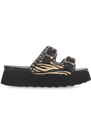 Cult Buty, Kobieta, Czarny, 41 EU, Czarne skórzane sandały z wzorem zwierzęcym