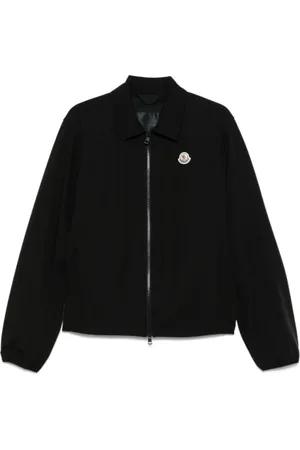 Moncler Kurtki, Mężczyzna, Czarny, M, Czarna Kurtka z Zamkiem i Naszywką