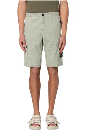 Stone Island Szorty, Mężczyzna, Zielony, W32, Krótkie Spodenki z Wieloma Kieszeniami