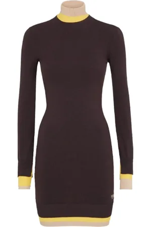 Fendi Sukienki, Kobieta, Fioletowy, S, Stylowa Sukienka dla Mężczyzn