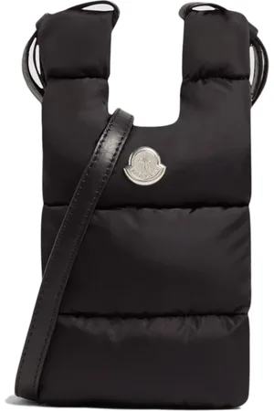 Moncler Torebki, Kobieta, Czarny, ONE SIZE, Czarna skórzana torba na ramię z metalowym logo