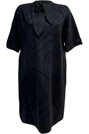 Carolina Herrera Sukienki, Kobieta, Czarny, S, Czarna Sukienka Oversize z Inicjałami i Kokardą