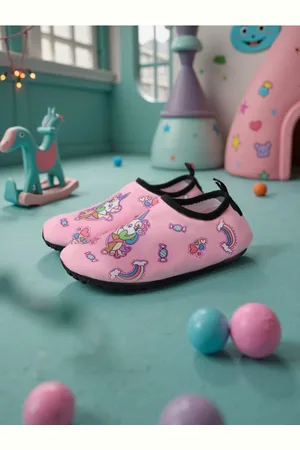 Sinsay Lekkie buty do wody na gumowej podeszwie
