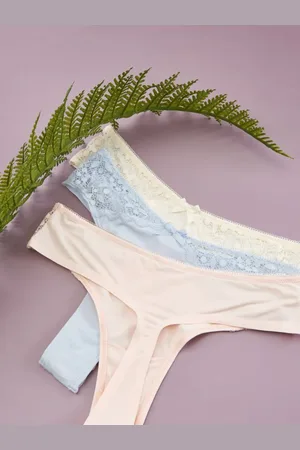 Sinsay Stringi 3 pack