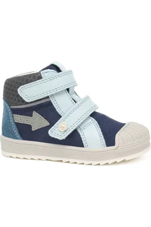 Bartek Buty 11948052 Jr