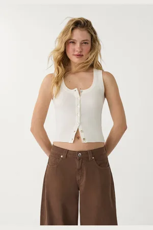 Stradivarius Prążkowany top z dzianiny z guzikami