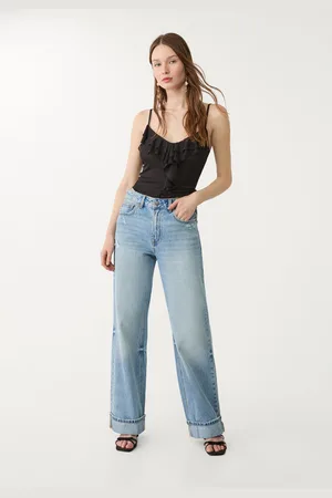 Stradivarius Tiulowy top z falbanami S