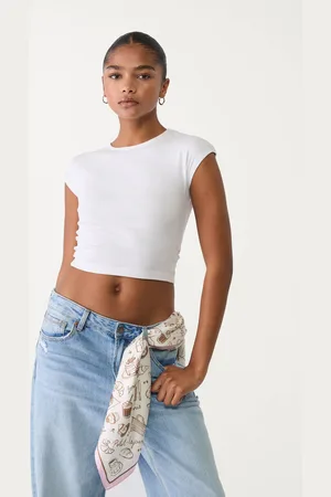 Stradivarius Krótka dopasowana koszulka basic XL