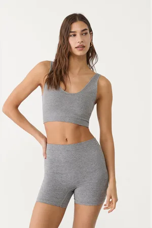 Stradivarius Krótki bezszwowy top basic L