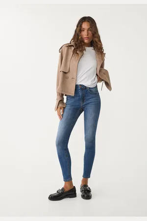 Stradivarius D07 Jeansy skinny fit z regularnym stanem