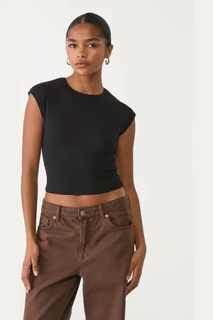 Stradivarius Krótka dopasowana koszulka basic S