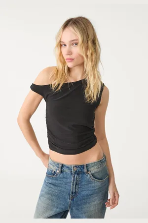 Stradivarius Krótki asymetryczny top z marszczeniem L