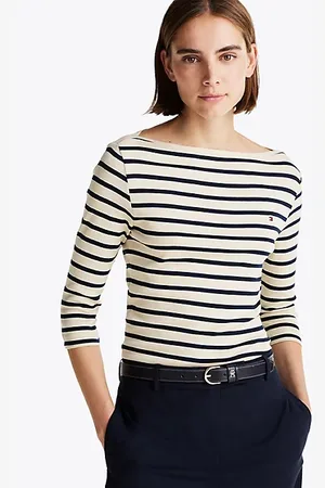 Tommy Hilfiger T-shirt o wąskim kroju z dekoltem w łódkę