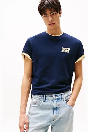 Tommy Hilfiger T-shirt o wąskim kroju z logo i grafiką z tyłu
