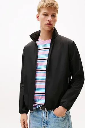 Tommy Hilfiger Nieprzemakalna wiatrówka z perforowanym logo
