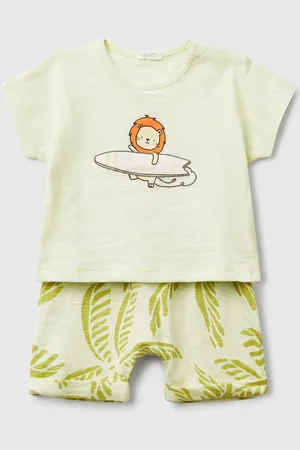 Benetton Lightweight T-shirt And Shorts Set