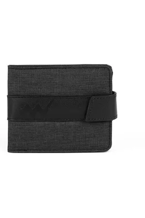 Vuch Vuch Aidan Black