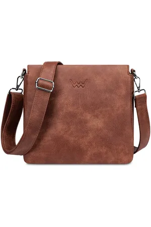 Vuch Vuch Aleeza Brown