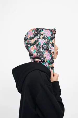 Zara Floral print hoodie