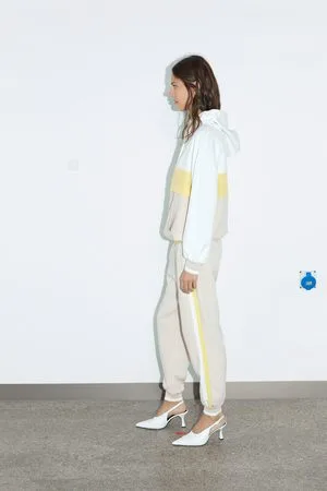 Zara Kobieta Spodnie dresowe - Spodnie joggery z lampasami po bokach